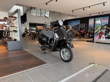 Vespa 310 GTS hpe