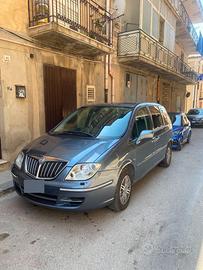 Lancia Phedra del 2008