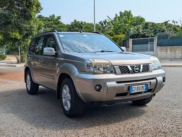 Nissan X-Trail 2.2 Di Full Optional