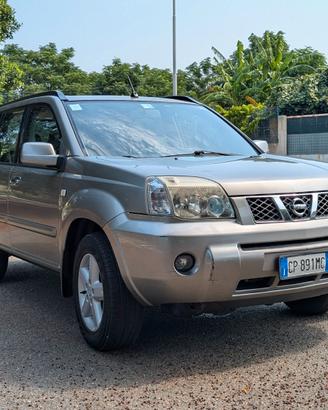 Nissan X-Trail 2.2 Di Full Optional