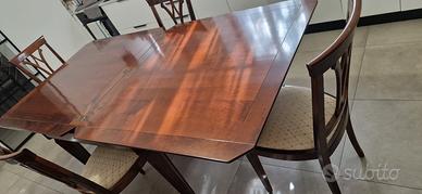 tavolo e sedie stile classico 