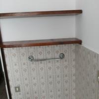 Due mensole in legno massello