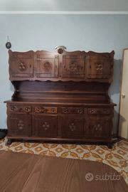 Mobile in legno massello stile rustico