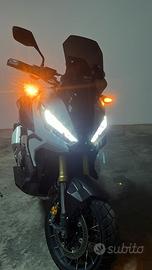 Xadv 750