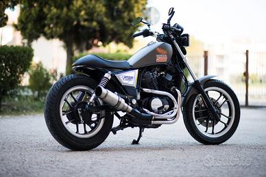 Honda vt 500