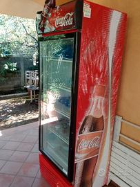 vecchio frigo della coca cola