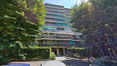 AMPIO DUE LOCALI - GARDEN CITY