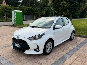 Toyota Yaris 1.5 Hybrid 5 porte Active