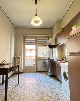2 LOCALI A TORINO