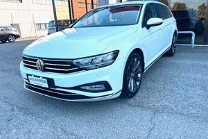 Volkswagen Passat Variant 2.0 TDI SCR EVO DSG Exec