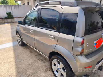 Fiat panda cross 