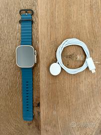 Apple Watch Ultra 2 titanio argento