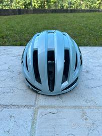 Casco ciclsimo Giant