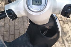 Scooter elettrico nuovo
