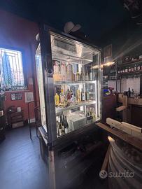 Vetrina multiuso per ristorante