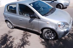 TOYOTA Yaris - 2002