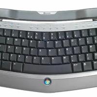 Tastiera bluetooth con touchpad mediacenter