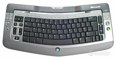 Tastiera bluetooth con touchpad mediacenter