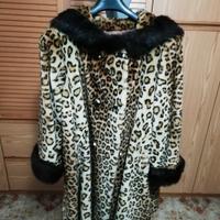 Pelliccia ecologica da donna