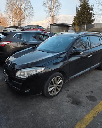 RENAULT MEGANE DEL 2010 PER RICAMBI