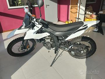 Moto Da Enduro Stradale Malaguti XTM 125