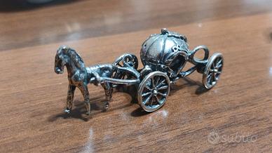 Cavallo e carrozza in miniatura argento 800