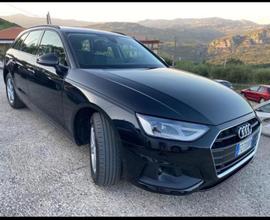 AUDI A4 Avant 30 TDI-136 CV