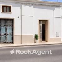 EDIFICIO DI ANTICA COSTRUZIONE IN CENTRO STORICO