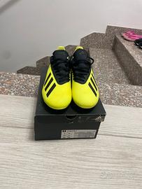 Scarpe da calcio nuove