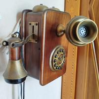 telefono vintage da muro