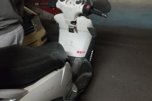 aprilia scarabeo non parte 