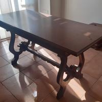Tavolo in legno antico