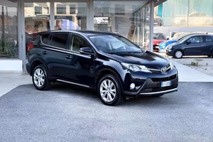 Toyota RAV4 2.2 Diesel 150CV E5 - 2015