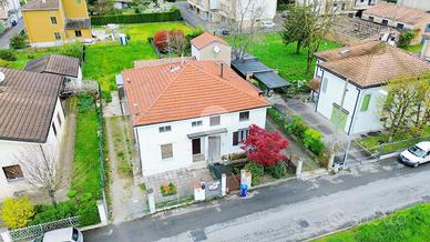 CASA SEMINDIPENDENTE A SORBOLO