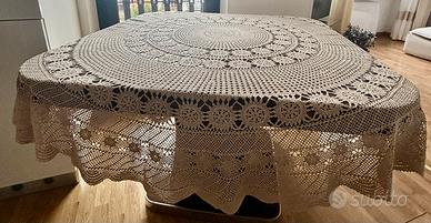 Tovaglia rotonda fatta a mano beige scuro