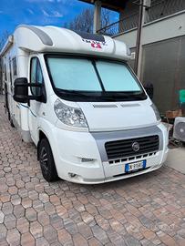 camper semintegrale Adria 