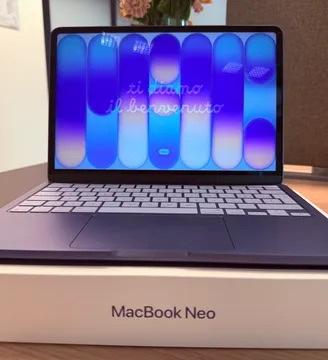 MacBook Neo Apple