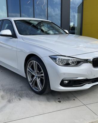 BMW 330 e iPerformance Luxury