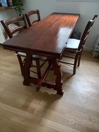 Tavolo fratino allungabile in legno - €500