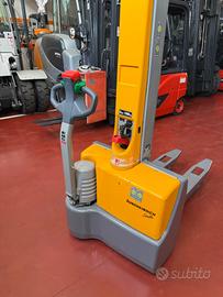Muletti carrelli elevatori