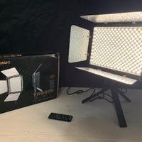 Faretto led  YONGNUO YN-300 600 per foto e video