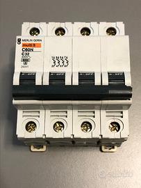 Interruttore magnetotermico Merlin G. C32 6000 4p