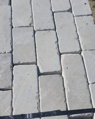 Listello in marmo