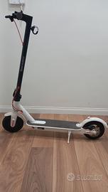 Monopattino elettrico 250w
