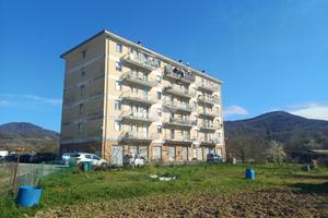 3 LOCALI A BUSALLA