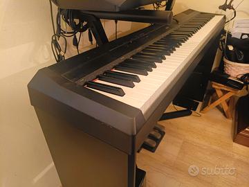 Piano digitale Yamaha P115