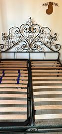 Letto in ferro battuto con doghe