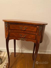 Comodino “fagiolino”