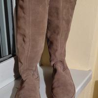 stivali camoscio FitFlop