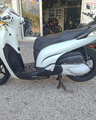 Honda SH 300 i